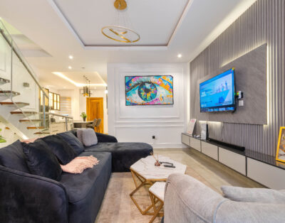 Luxurious Two Bedroom Apartment